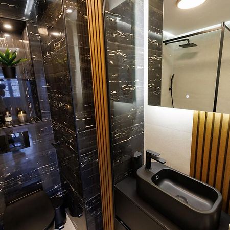 Lux Modern City Centre Self Check-In- Free Parking Nis Exterior foto